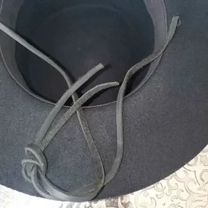 Zertrue | Accessories | Nwot Zertrue Women Black Fedora Wool  display picture 1